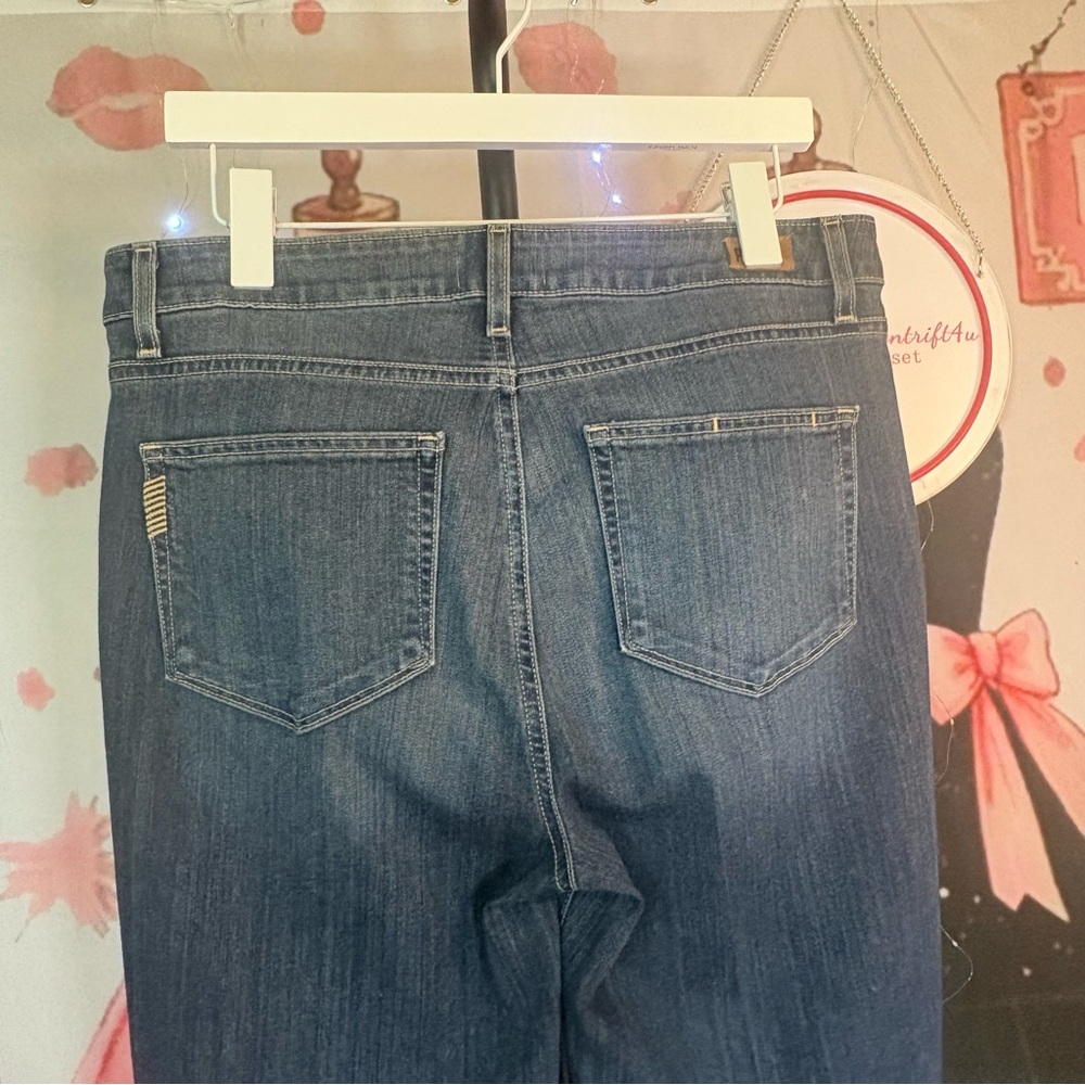 Paige Denim High Rise Bell Canyon Size 32 - Picture 6 of 10